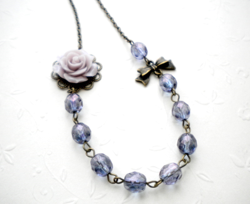 Flower Necklace - Purple Glass Flower Cabochon Necklace - Vintage Necklace - Bridesmaid Necklace