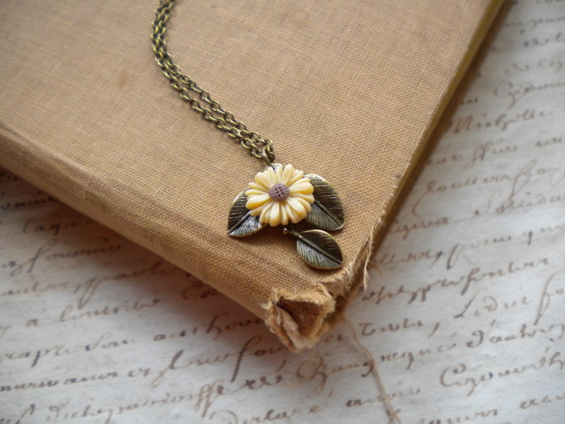 Leaf Necklace - Sun Flower Necklace - Vintage Necklace